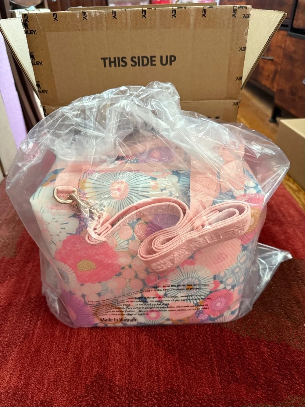 Stanley Floral Pink Multi-Color Insulated Lunch Tote 7L - Picture 2 of 4